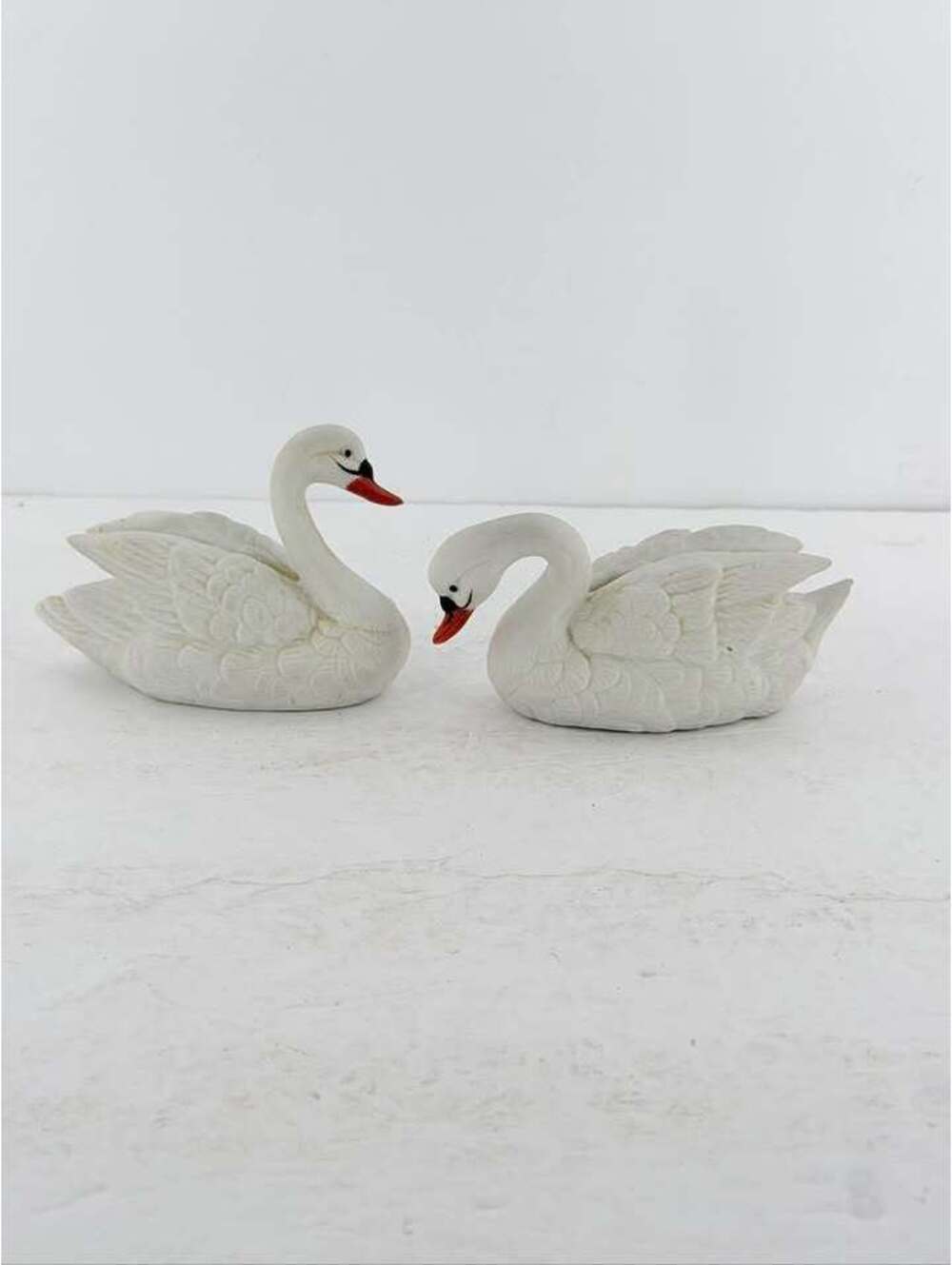 Royal Crown Porcelain Swan Figurines - Set of 2